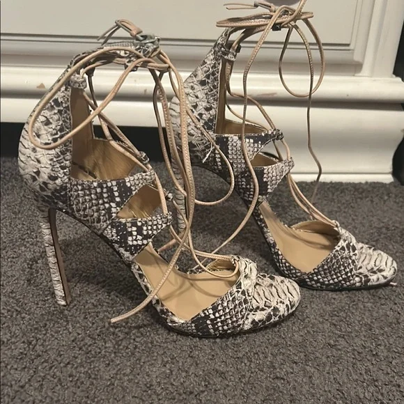 Stuart Weitzman Snakeskin Lace-Up Heels - Size 9 1/2 M - Picture 4 of 14